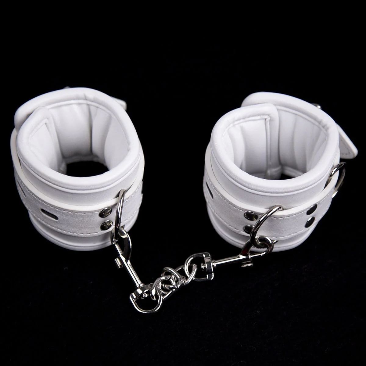 2465MQ      Padded Locking White Bondage Wrist Cuffs with Hardware Connection Chain - Image 2